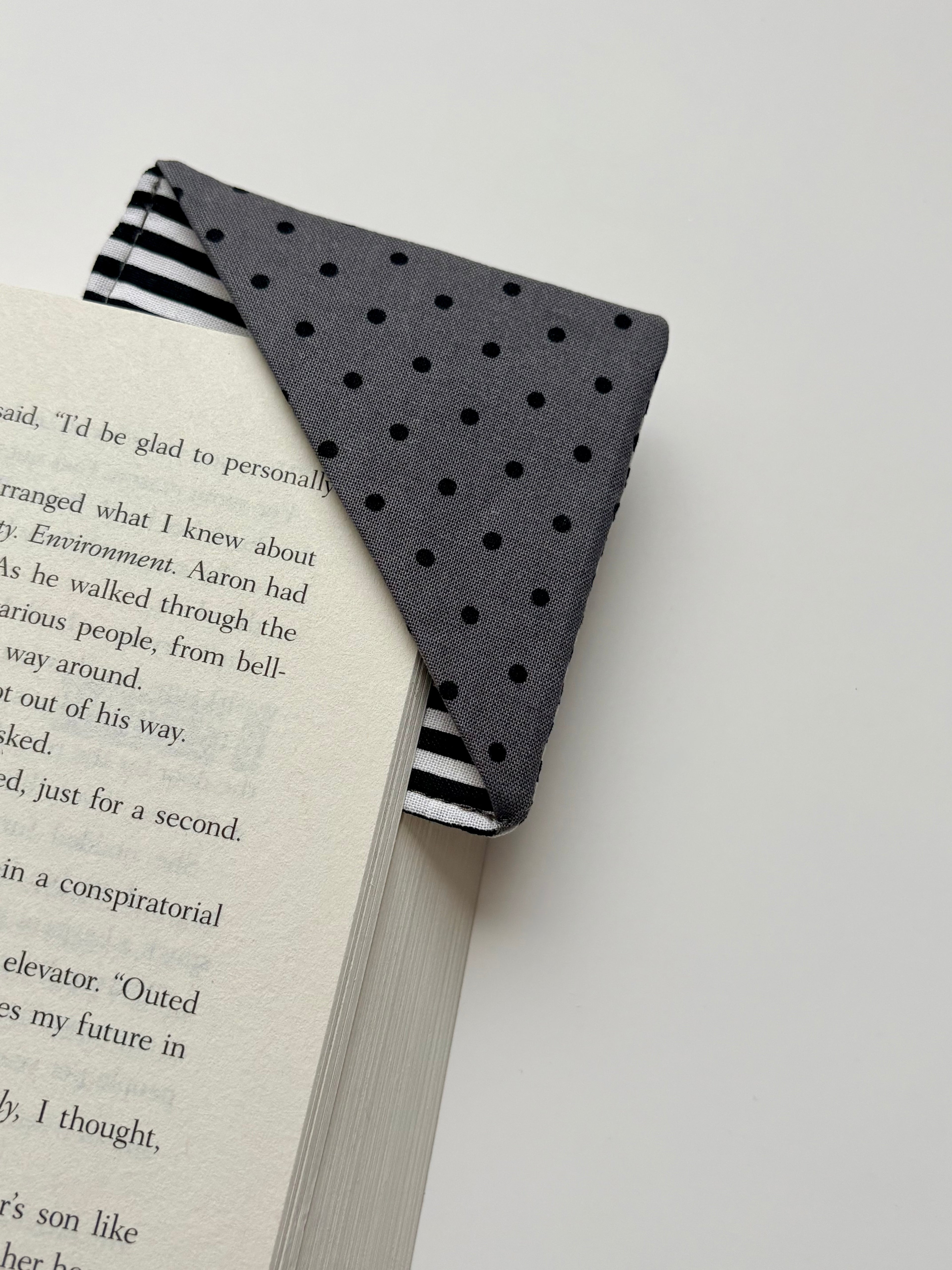 Dotty Fabric Corner Book Mark